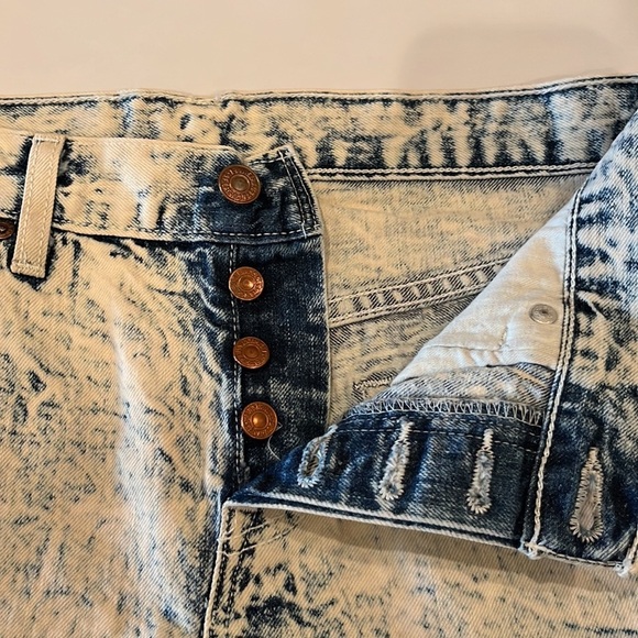 Levi’s 501 Acid Wash Mid Rise Shorts Size 25 - Picture 16 of 16